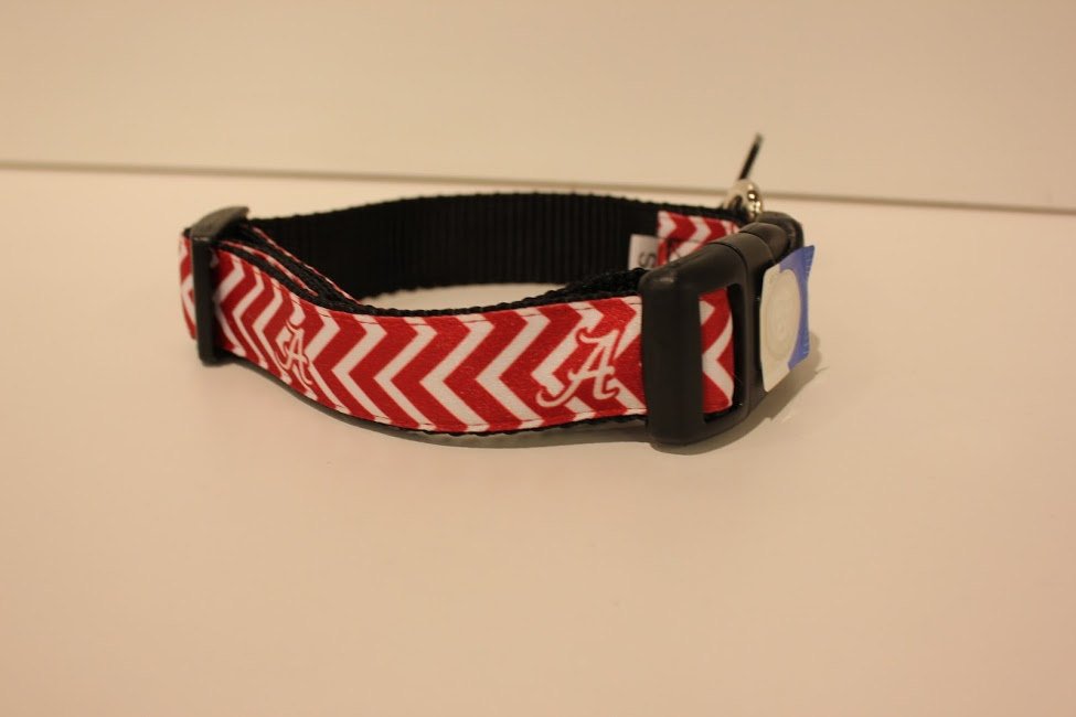 University of Alabama  Dog Collar. Many Designs to Tackle
